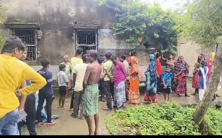 ছাত্রীকে শ্লীলতাহানির অভিযোগ, বিক্ষোভ অভিভাবকদের