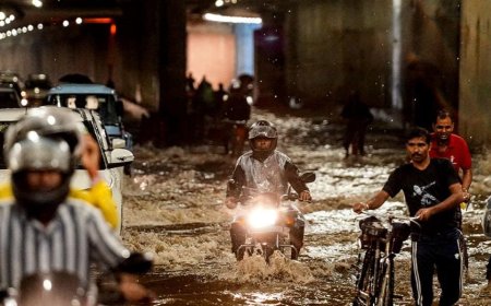 দিল্লিতে দেওয়াল ধসে মৃত দুই শিশু-সহ ৮