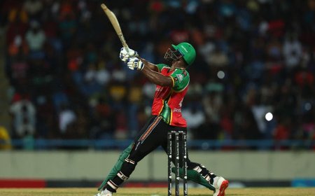 এক বলে ২০ রান করলেন কোহলির সতীর্থ রোমারিও শেফার্ড