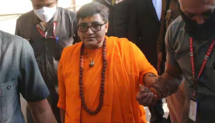 'জোর করে বলানো হয়েছিল মোদী, যোগীর নাম', বিস্ফোরক দাবি প্রাক্তন সাংসদ প্রজ্ঞা ঠাকুরের