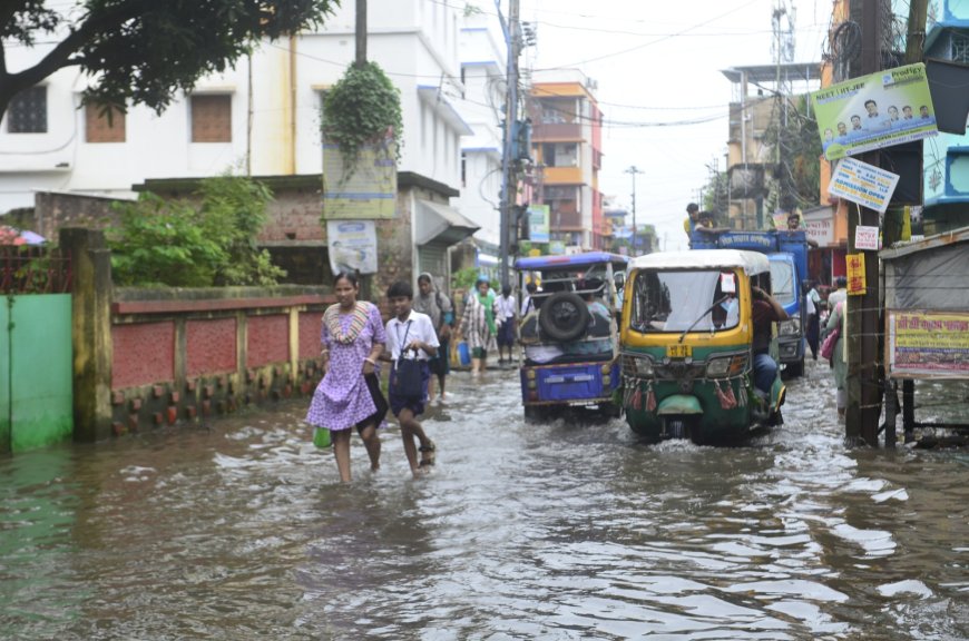 ফের জলমগ্ন, নাজেহাল বারুইপুরবাসী