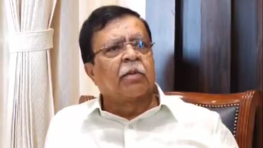 হাত জমানায় ভোটার লিস্টে কারচুপি, অস্বস্তি বাড়িয়ে ইস্তফা কর্নাটকের মন্ত্রীর