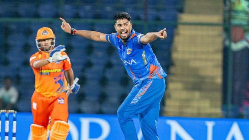 এবার ঘরোয়া লিগেও শাস্তি পেলেন হর্ষিত রানা