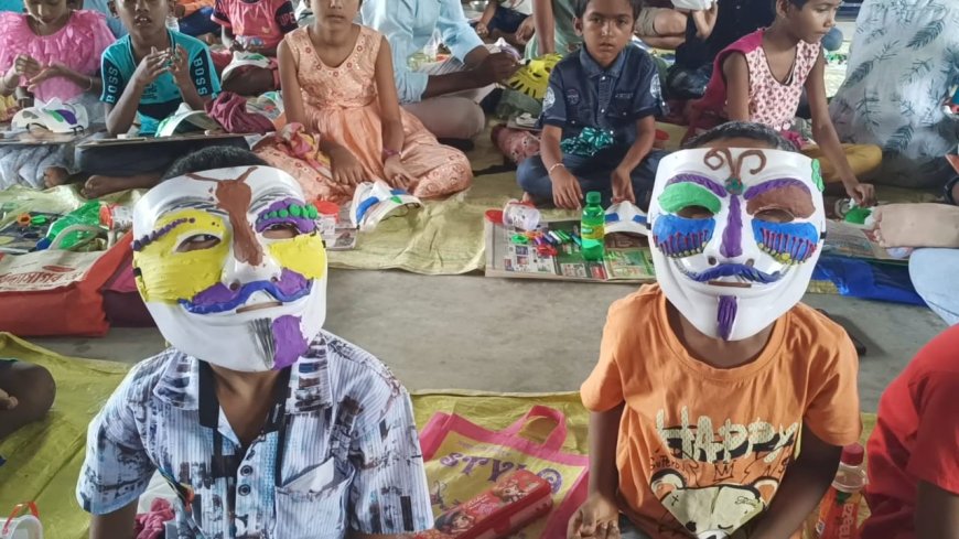 ফের মুখোশ শিল্পে প্রাণ  ফেরাচ্ছে নামখানার সংস্থা