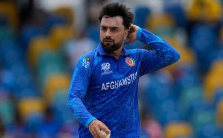 টোয়েন্টিতে বিশ্বরেকর্ড রশিদ খানের, ছাপিয়ে গেলেন সাউদিকে