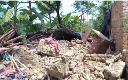 মাটির দেওয়াল চাপা পরে দঃ ২৪ পরগনার মন্দিরবাজারে মৃত তিন