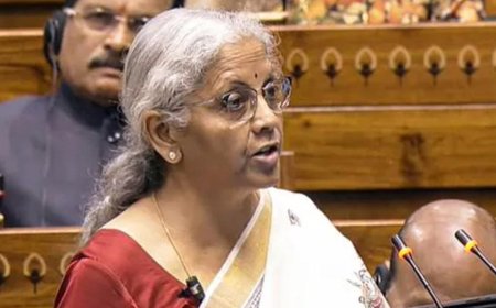 জিএসটি নিয়ে কংগ্রেসকে তোপ নির্মলার