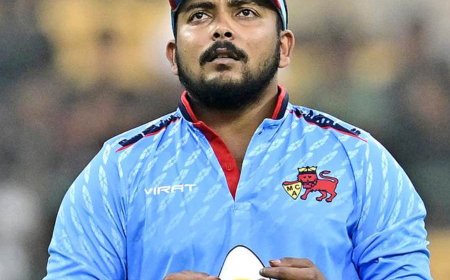 ১০০ টাকা জরিমানা পৃথ্বী শ-র