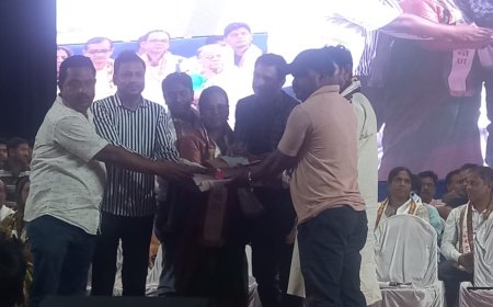 অভিষেকের পাঠানো শারদীয়া উপহার পেয়ে  খুশি ডায়মন্ড হারবারের পুজো উদ্যোক্তারা