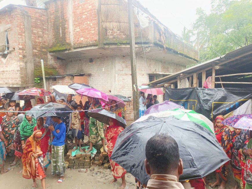 বাড়ির ভিতর থেকে মা ও ছেলের রক্তাক্ত দেহ উদ্ধার, গ্রেফতার দুই