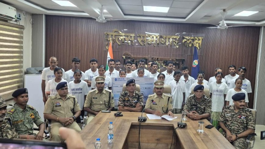 ছত্তিশগড়ে আত্মসমর্পণ ৭৮ মাওবাদীর