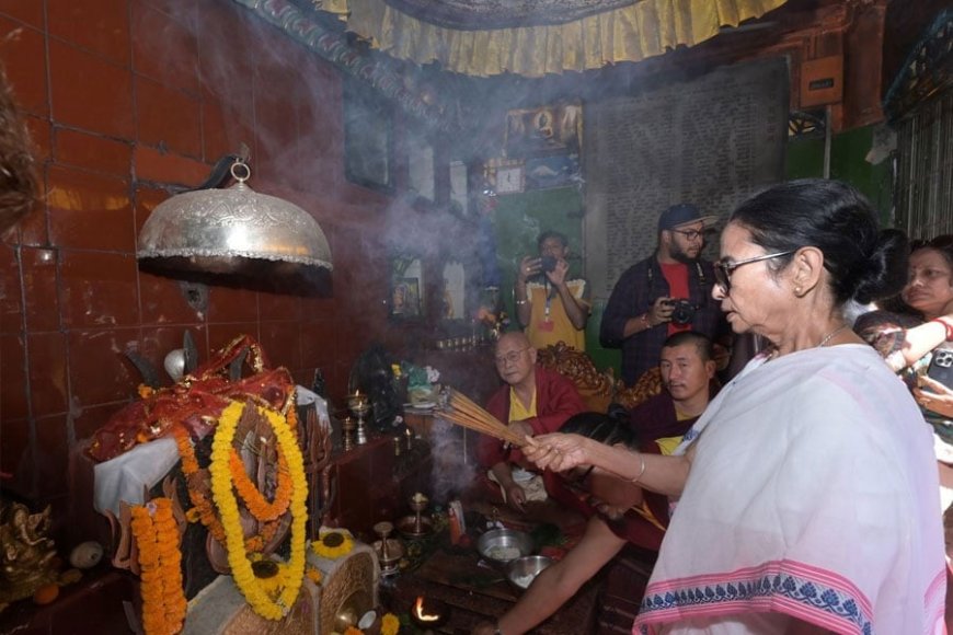 শিলিগুড়িতে মহাকাল মন্দির গড়বেন, দার্জিলিঙে দাঁড়িয়ে ঘোষণা মুখ্যমন্ত্রীর