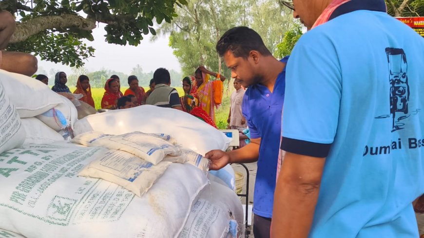 রেশনে দেওয়া আটার গুণগত মান খারাপ থাকার অভিযোগে, বিক্ষোভ দেখালেন গ্রাহকরা