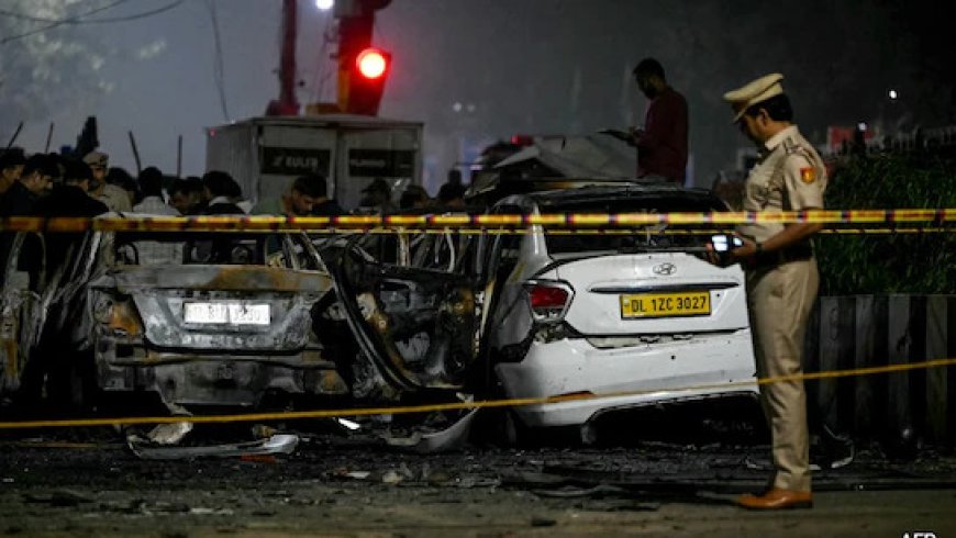 ‘জনবহুল স্থান এড়িয়ে চলুন’, সতর্কবার্তা মার্কিন দূতাবাসের