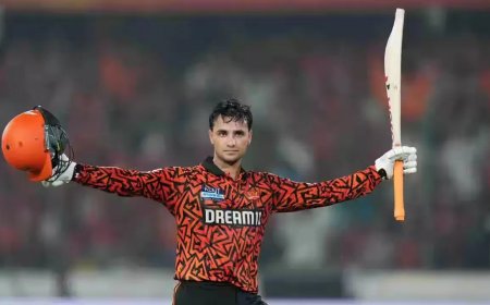 ভুলতে পারছে না এশিয়া কাপে ‘প্রহারের’ দাহ! পাকিস্তানে বছরের সার্চ তালিকার শীর্ষে অভিষেক শর্মা