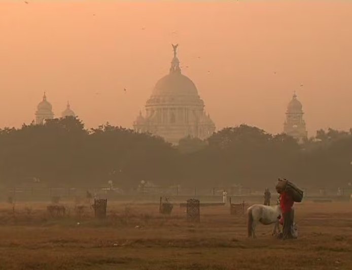 পশ্চিমবঙ্গে কনকনে শীতের আমেজ!  আরও ৩ ডিগ্রি নামতে পারে তাপমাত্রা