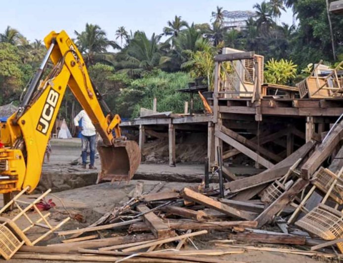 কেড়েছে ২৫টি প্রাণ, বুলডোজারে লুথরাদের অন্য একটি নৈশক্লাব গুঁড়িয়ে দিল সরকার