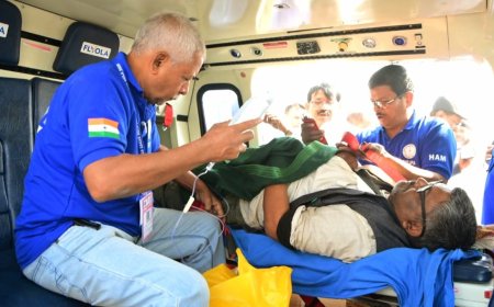 গঙ্গাসাগরে ফের ‘দেবদূত’ এয়ার অ্যাম্বুলেন্স, উত্তরপ্রদেশের মুমূর্ষু পুণ্যার্থীকে নিয়ে যাওয়া হল কলকাতায়