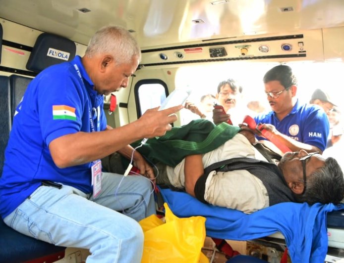 গঙ্গাসাগরে ফের ‘দেবদূত’ এয়ার অ্যাম্বুলেন্স, উত্তরপ্রদেশের মুমূর্ষু পুণ্যার্থীকে নিয়ে যাওয়া হল কলকাতায়