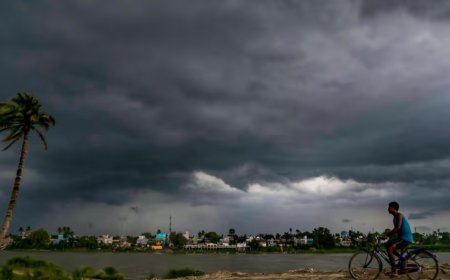 ফাল্গুনের শুরুতেই বাড়ছে তাপমাত্রা, কলকাতায় ৩০ ডিগ্রি পেরোল পারদ