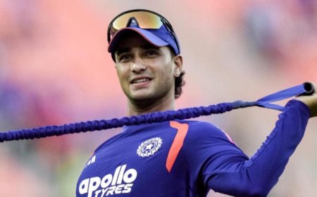 টোয়েন্টিতে বিশ্বের এক নম্বর ব্যাটার থাকলেন অভিষেকই, প্রথম দশে ঢুকলেন ঈশান