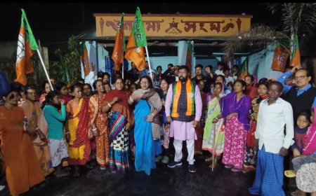 পশ্চিম বর্ধমানের দুর্গাপুরে দলবদল, তৃণমূল ছেড়ে বিজেপিতে যোগ প্রায় ২৫০ জনের