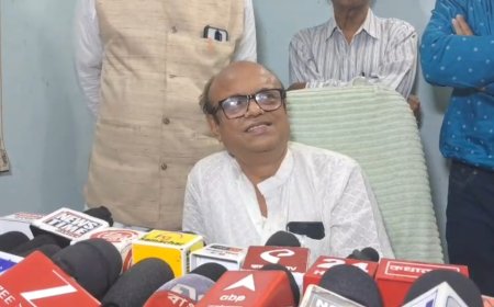 ব্যারাকপুরে সিপিআই(এম)-এ বড় ভাঙন, প্রাক্তন সাংসদের ঘনিষ্ঠ অরূপ বিশ্বাস-সহ ৭০ কর্মীর দলত্যাগ