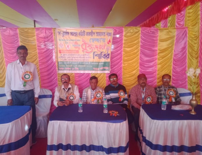 আদালত চত্বরে ‘মহতী’ উদ্যোগ; ল’ ক্লার্ক সমন্বয় কমিটির রক্তদান শিবিরে পরিবেশ রক্ষার বার্তা*