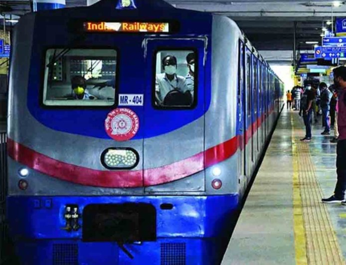 জরাজীর্ণ ব্লু লাইনে বড়সড় সংস্কার, ৫৮৫ কোটি টাকায় আমুল বদলের পথে কলকাতা মেট্রো