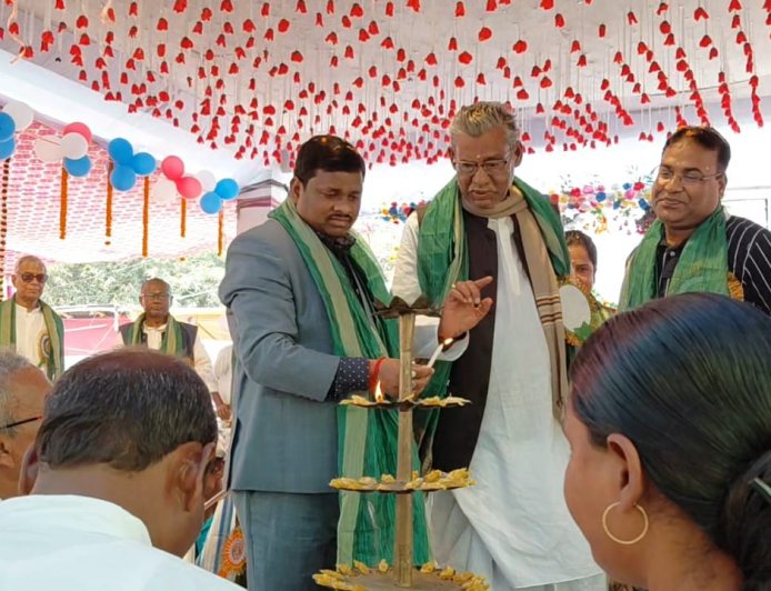 শিব চতুর্দশীতে গদামথুরার প্রাচীন শিবালয় মন্দিরে আধ্যাত্মিক আবহ, উপস্থিত সাংসদ-বিধায়ক