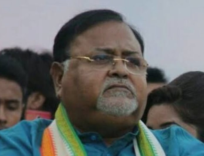 বেহালার উদ্দেশ্যে রওনা হওয়ার আগে আবেগঘন বার্তা পার্থর