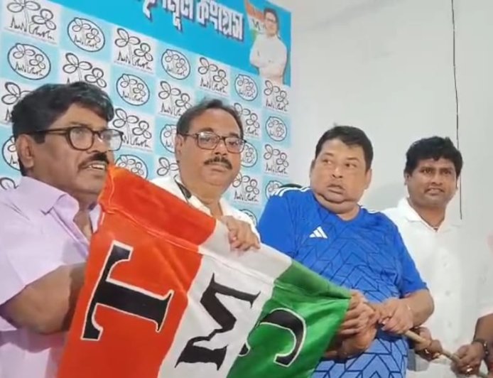 বিধানসভা ভোটের আগে বসিরহাটে বড় ভাঙন, তৃণমূলে যোগ দিলেন দীপেন্দু বিশ্বাস–পার্থসারথি বসু সহ শতাধিক নেতা-কর্মী