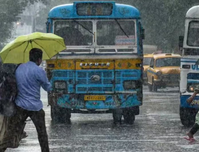 কলকাতায় ফের বৃষ্টি কবে? দক্ষিণের ৪ জেলায় হলুদ সতর্কতা, ভিজতে পারে উত্তরবঙ্গও
