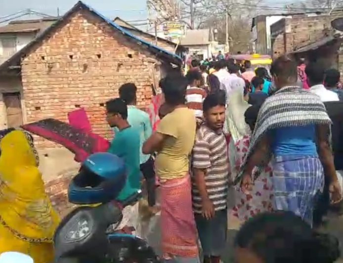 বাগনানে শিশু চুরির চেষ্টার অভিযোগে চাঞ্চল্য, গণপিটুনির হাত থেকে মহিলাকে উদ্ধার পুলিশের