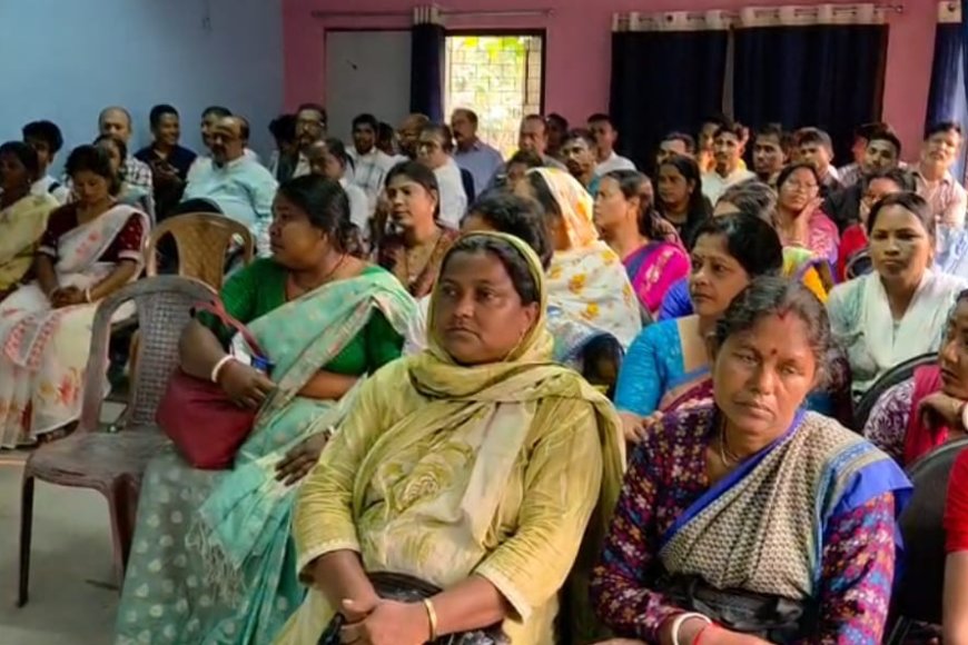 জলপাইগুড়ি সদরে কাঁচা চা পাতা দিয়ে হস্তশিল্পভিত্তিক চা উৎপাদনের প্রশিক্ষণ, স্বনির্ভরতার পথে অভিনব উদ্যোগ