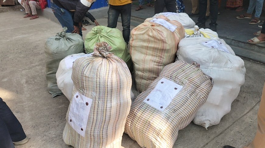 বিস্কুটের প্যাকেটের আড়ালে ৩১৫ কেজি গাঁজা উদ্ধার, ধৃত ২