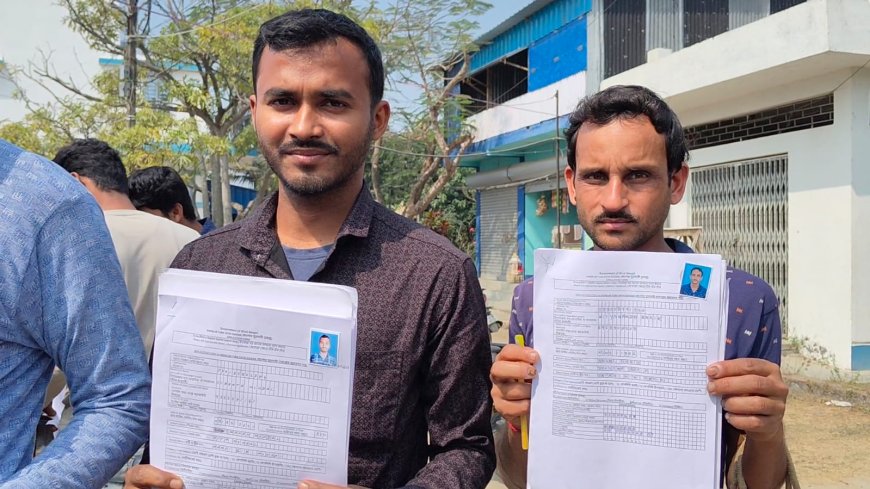 "ভাতার লাইনে উচ্চশিক্ষিতরাও; নামখানায় ‘যুব সাথী’র আবেদন ঘিরে ভিড়, স্থায়ী চাকরির দাবিতে সরব বেকাররা"