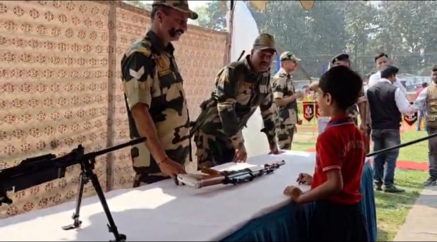 অত্যাধুনিক অস্ত্র হাতে দেশপ্রেমের নতুন আবেগে আপ্লুত আগামী প্রজন্ম