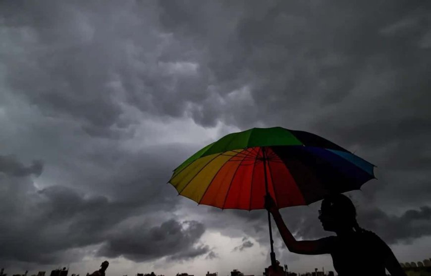 কবে ভিজবে কলকাতা? চার জেলায় হলুদ সতর্কতা, দক্ষিণ-উত্তর জুড়েই বৃষ্টির ইঙ্গিত