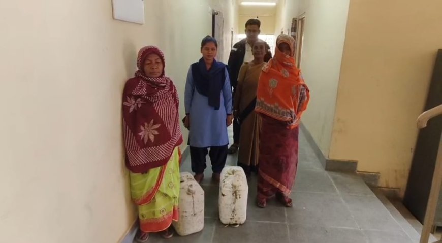 বীরভূম জেলায় নলহাটিতে অবৈধ চোলাই মদ-সহ গ্রেপ্তার ২ মহিলা, রামপুরহাট মহকুমা আদালতে পেশ