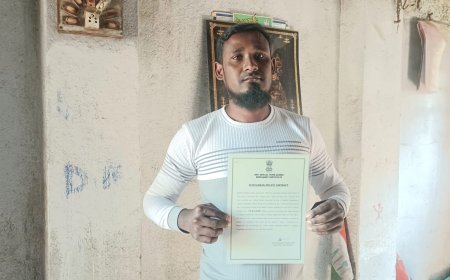 কুলপীতে এসআইআর আতঙ্কে গৃহবধূর মৃত্যু, ছেলেকে হোম গার্ডের চাকরি দিলেন মমতা বন্দ্যোপাধ্যায়