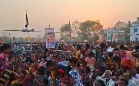 বীরভূমের মহম্মদবাজারে পরিবর্তন যাত্রার জনসভা, তৃণমূলের বিরুদ্ধে তোপ সৌমিত্র খাঁর