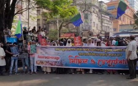 কলকাতায় মুখ্য নির্বাচনী আধিকারিক দপ্তর অভিযানের ডাক আইএসএফের