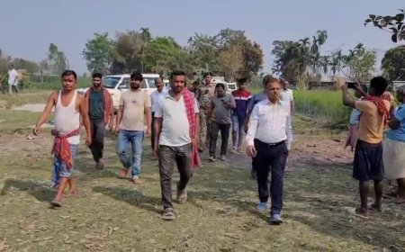 কোচবিহার তুফানগঞ্জে ভিনরাজ্যে খুন হওয়া শ্রমিকের কফিনবন্দি দেহ পৌঁছতেই শোকের ছায়া