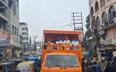 কলকাতা নো এসআইআর নো ভোট, মন্তব্য শমিক ভট্টাচার্যের