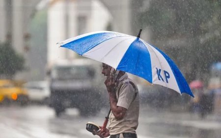 দক্ষিণবঙ্গে বজ্রবিদ্যুৎ-সহ বৃষ্টির সম্ভাবনা, ১০ জেলায় সতর্কতা; ভিজতে পারে উত্তরবঙ্গও