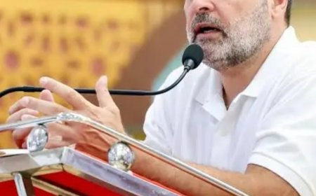 রাহুলের বিরুদ্ধে চিঠি ২০০ অবসরপ্রাপ্ত আমলার