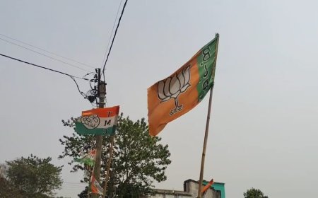 কৌশল্যার কালীপুজোর মেলায় মুখোমুখি দিলীপ-প্রদীপ, সৌজন্যের আড়ালে উত্তাপ খড়গপুরে