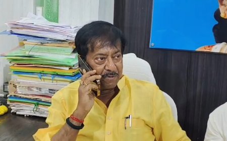 প্রার্থী ঘোষণার পরই মাঠে জ্যোতিপ্রিয় মল্লিক, দেয়াল লিখনে শুরু প্রচার