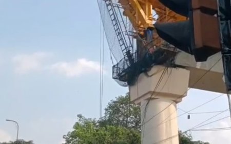 চিংড়িঘাটা মেট্রো মামলায় রাজ্যকে কড়া বার্তা সুপ্রিম কোর্টের, “প্রকল্প নিয়ে রাজনীতি নয়”